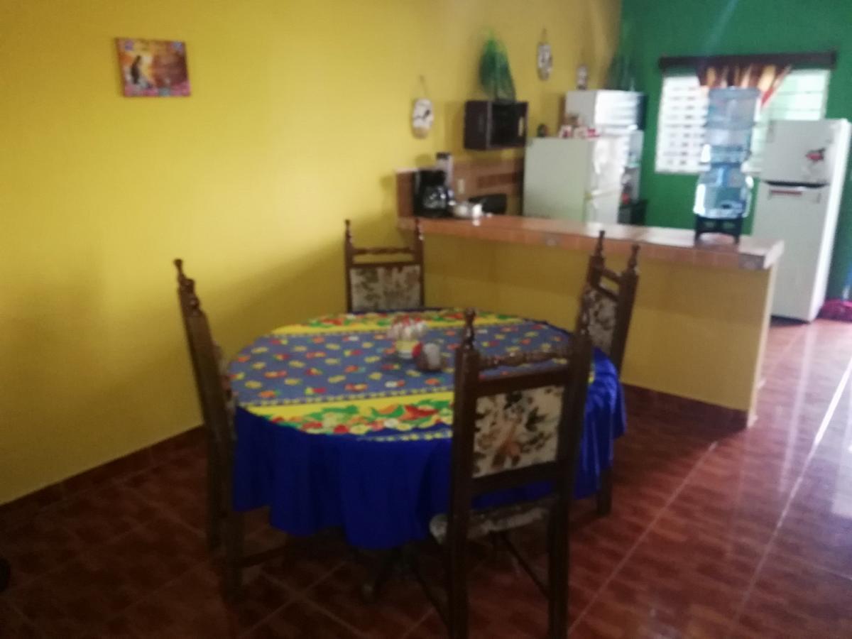 Casa Maya Itza Flores Exteriör bild
