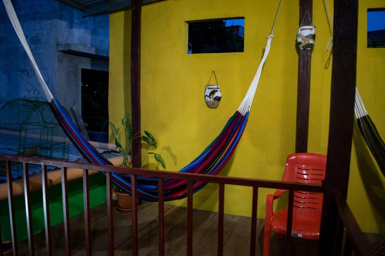 Casa Maya Itza Flores Exteriör bild